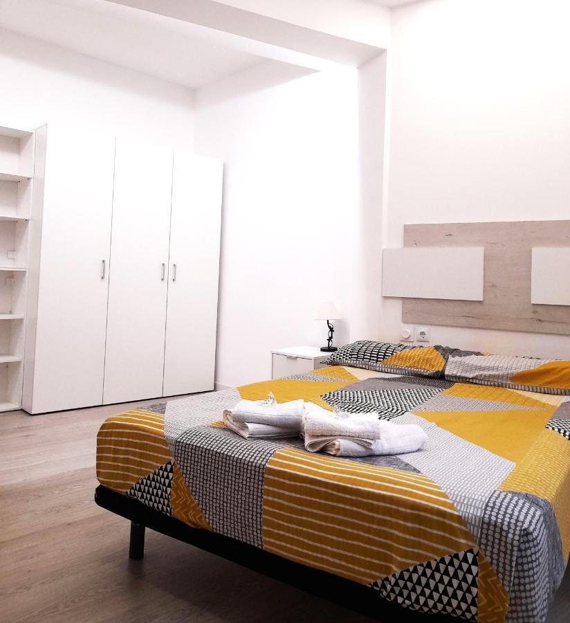 Fantastic 2 Bedrooms, Just 20 Meters From Ocean Playa de las Americas (Tenerife) Exterior foto