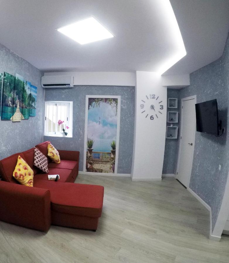 Fantastic 2 Bedrooms, Just 20 Meters From Ocean Playa de las Americas (Tenerife) Exterior foto