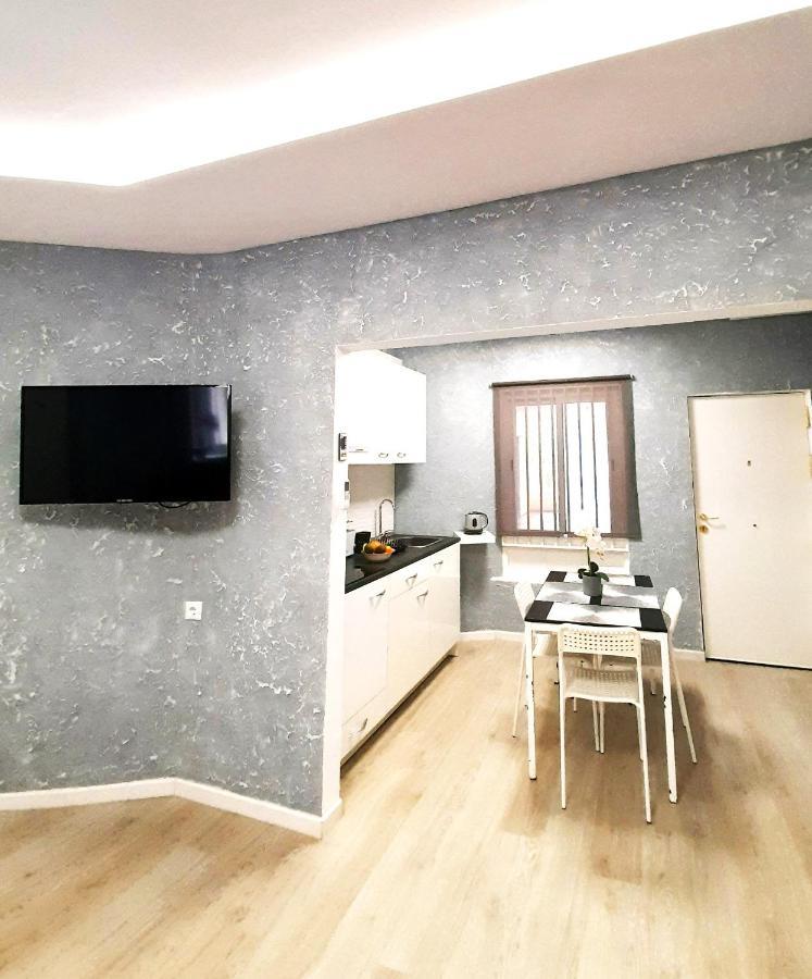 Fantastic 2 Bedrooms, Just 20 Meters From Ocean Playa de las Americas (Tenerife) Exterior foto